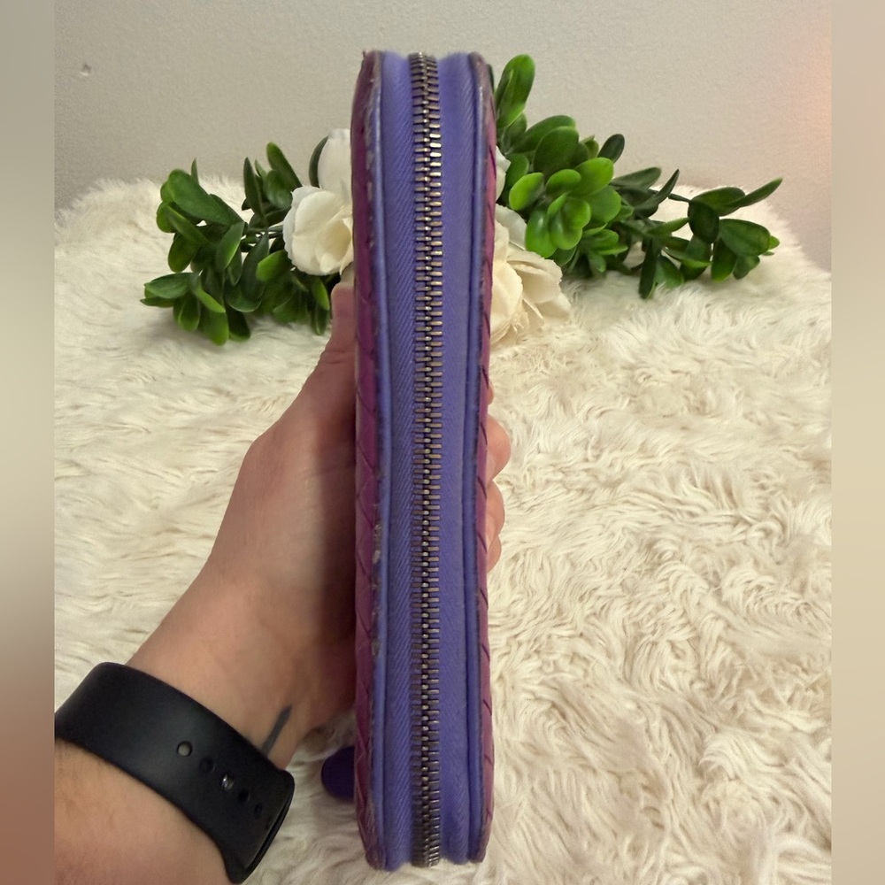 Bottega Veneta Violet Woven Leather Wallet - Picture 12 of 14